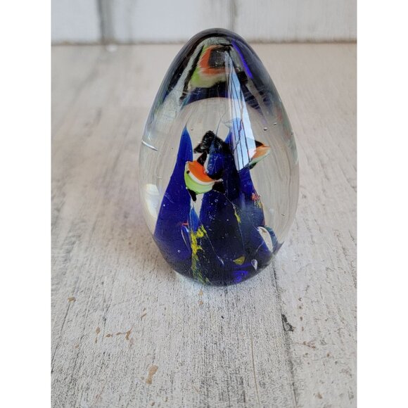 Vintage art fish egg shaped paper weight unique home decor coral - Picture 5 of 7